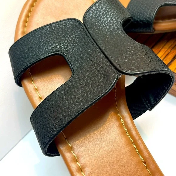 Sonoma Women's Black Flat Slip-On Sandals: S-6.5 - Picture 2 of 5